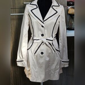 Lipsy London Women's Creme Vintage Coat